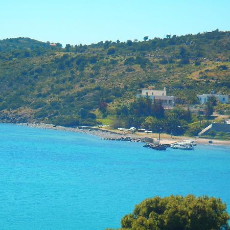 Hotel Liberty 1 Agia Marina  Buitenkant foto