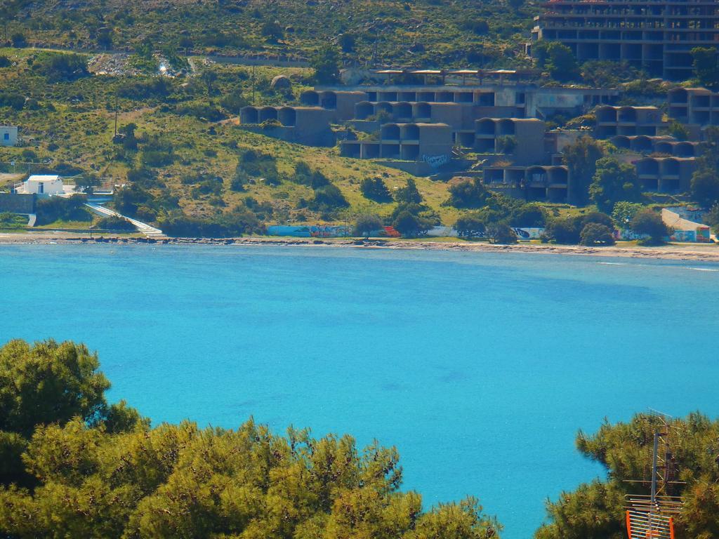 Hotel Liberty 1 Agia Marina  Buitenkant foto