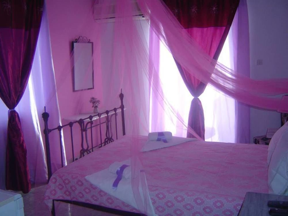 Hotel Liberty 1 Agia Marina  Buitenkant foto
